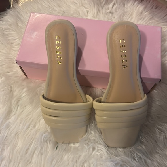 CESSCA FLAT HEEL SLIPPERS SIZE 6 NEW NEVER WORN - Picture 2 of 4